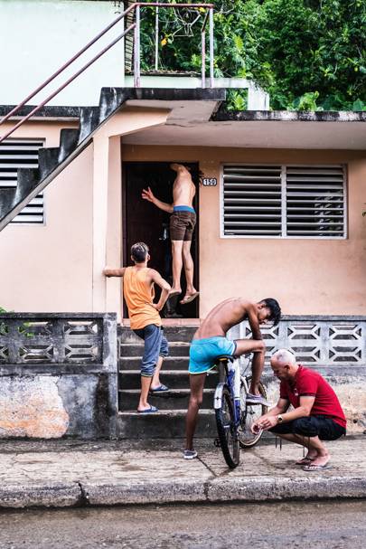 street-life-in-baracoa-cuba-conde-nast-t