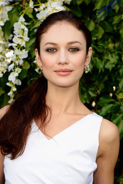 Ojos verdes - Famosas y famosos con los ojos de color VERDE Olga-kurylenko-conde-nast-traveller-2april15-getty_