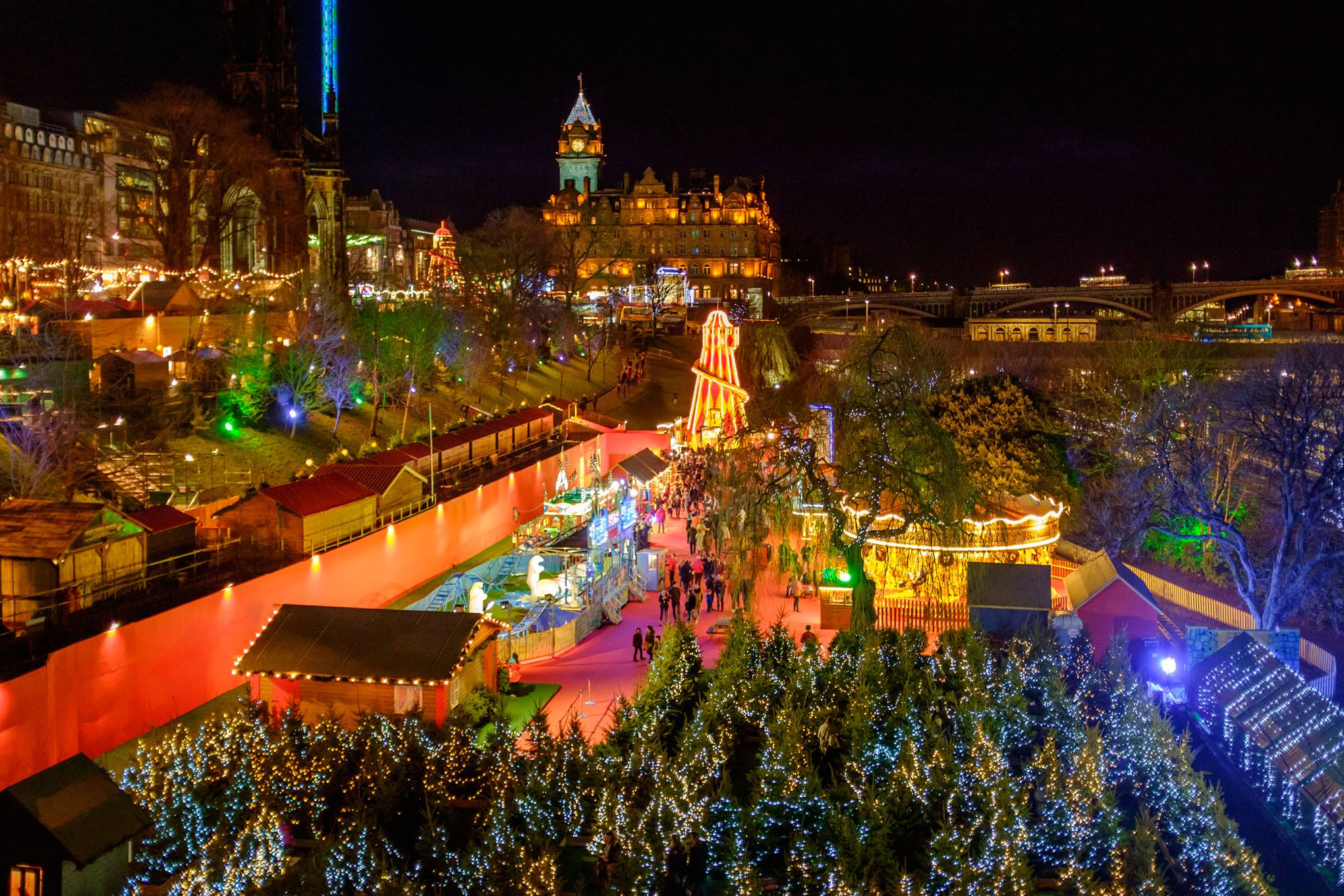 places to visit in edinburgh during christmas