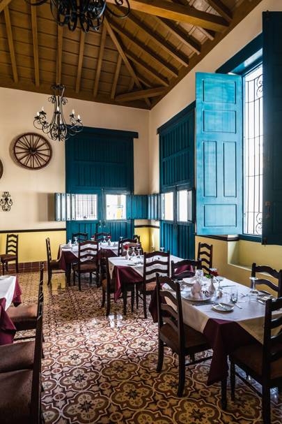 dining-room-at-hotel-caballeriza-Holguin