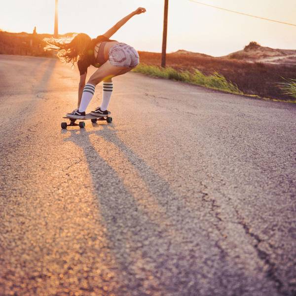 Longboarding women | CN Traveller