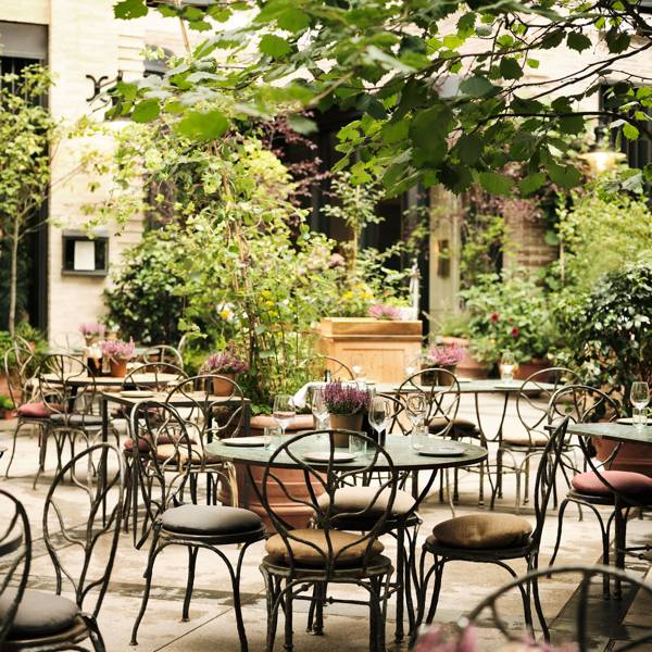 Outdoor bars in London: pub gardens and terraces to visit now | CN ...