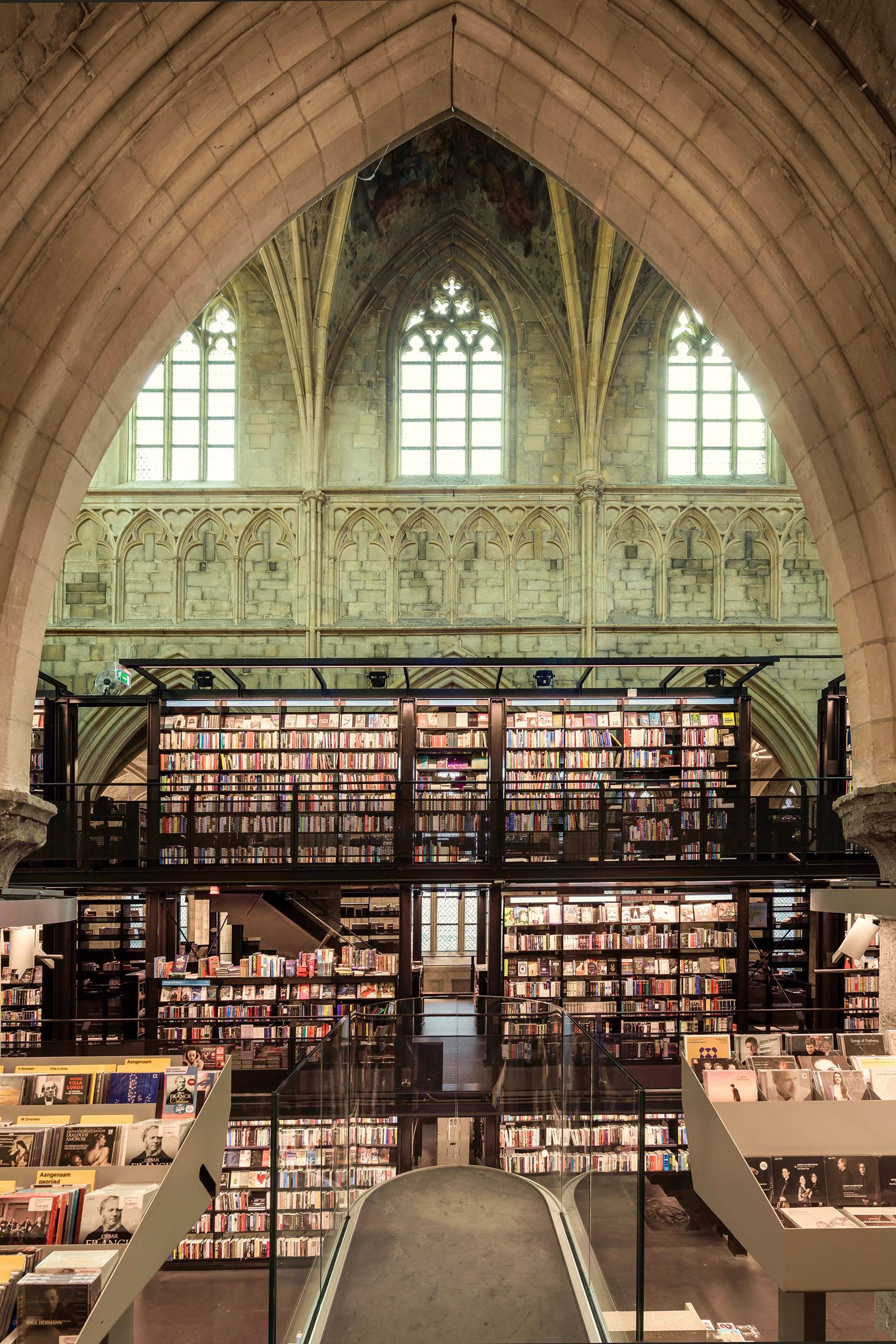 the-most-beautiful-bookshops-in-the-world-cn-traveller