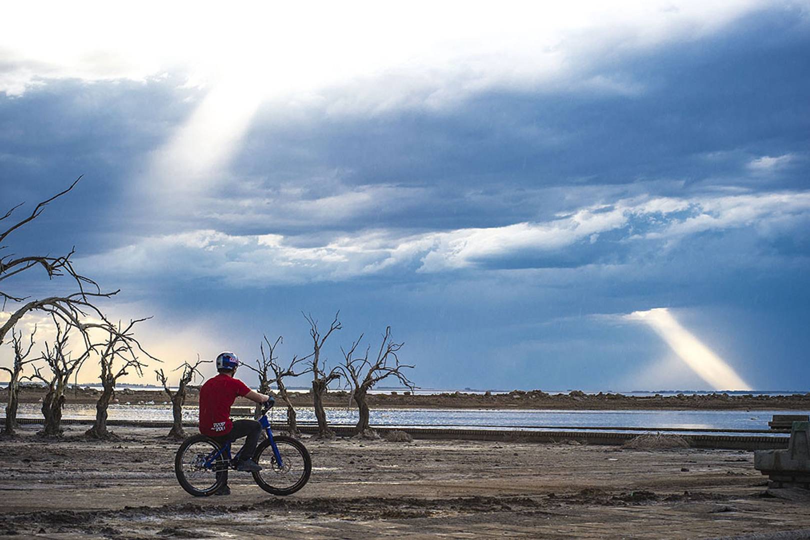 danny macaskill epecuen