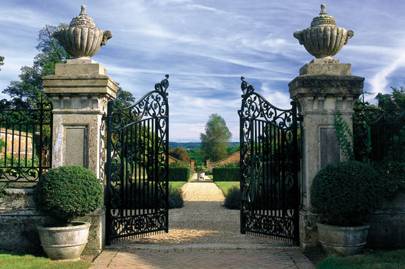 The 10 Best Child Friendly Country Retreats In Uk Cn Traveller Four Seasons Hotel Hampshire