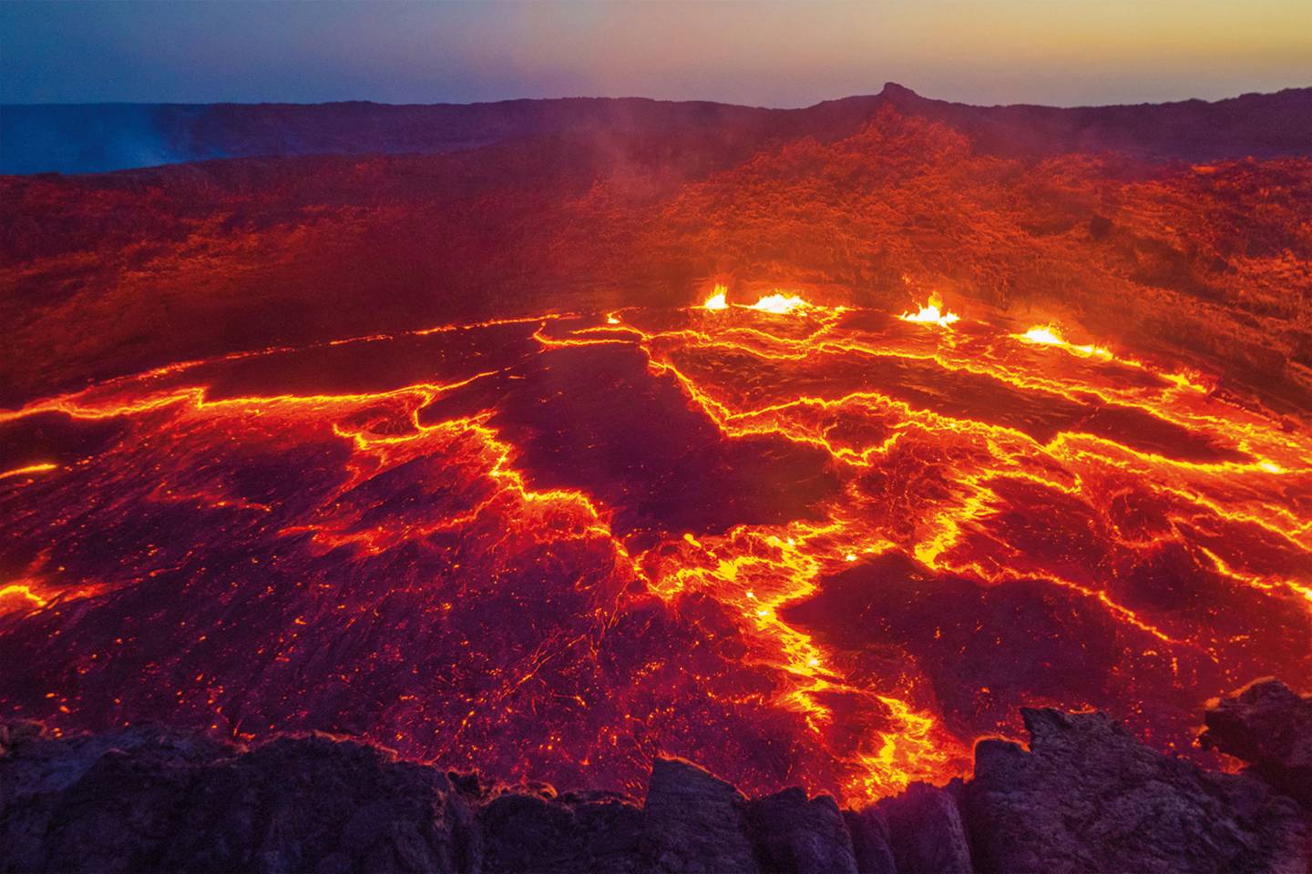 Extraordinary Photos Of The Tallest Volcano On Every Continent Cn