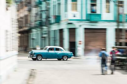 driving-in-a-1955-chevrolet-bel-air-hava