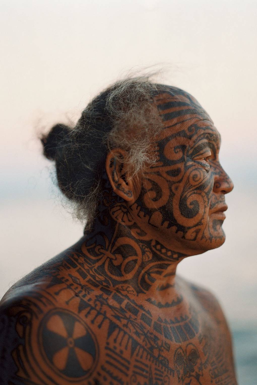 Tatouage Visage Maori Photos Tahiti Art Et Humours Maori Tattoo My   Man With Traditional Tattoos Rangiroa Tahiti South Pacific Conde Nast Traveller 5jan15 Martin Morrell 