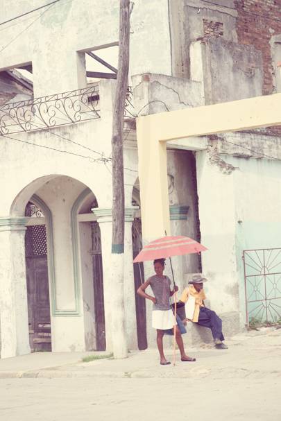 cueto-town-holguin-province-cuba-conde-n